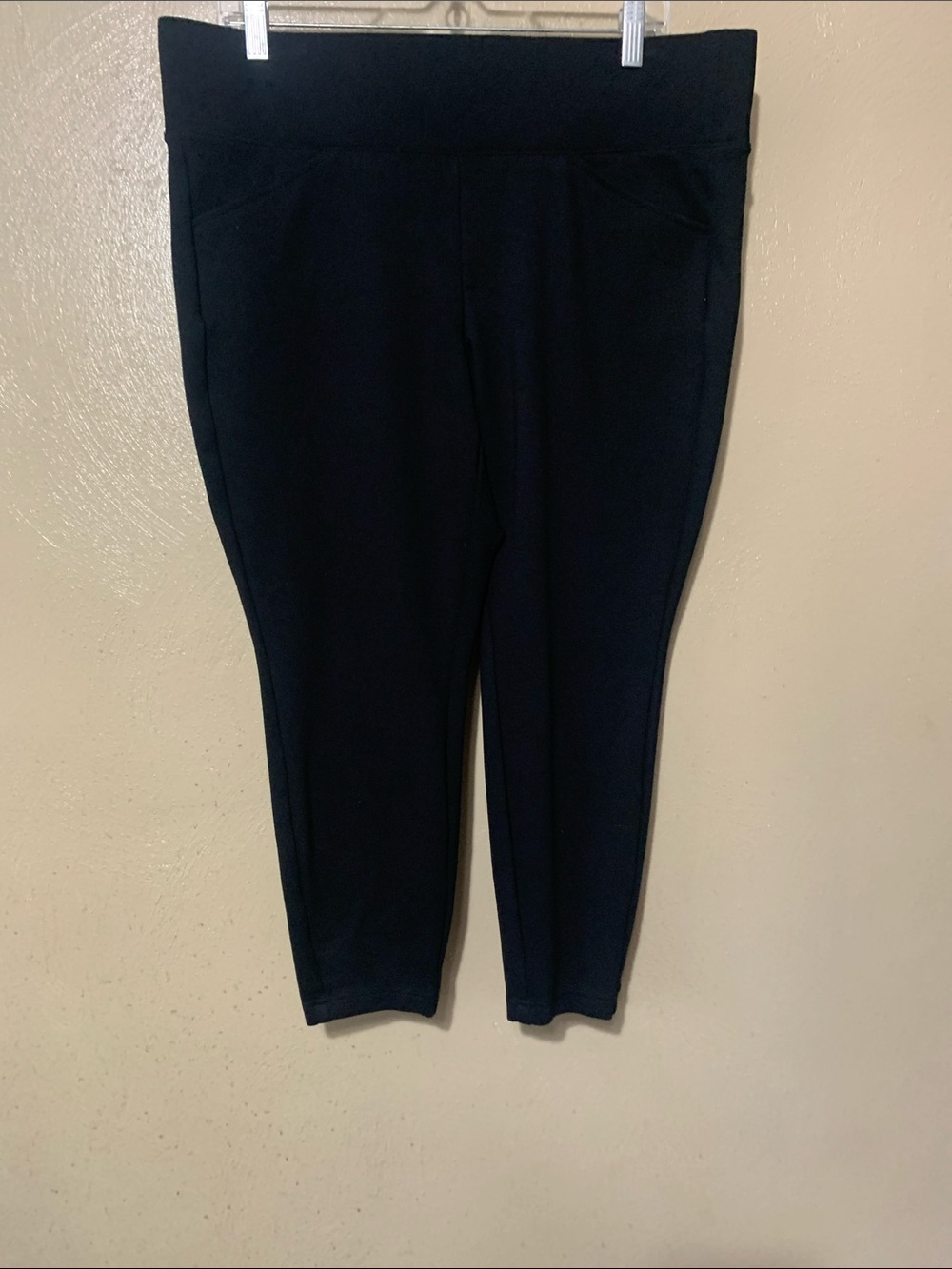 Studio by Torrid 1X Black Pull-On Stretch Leggings